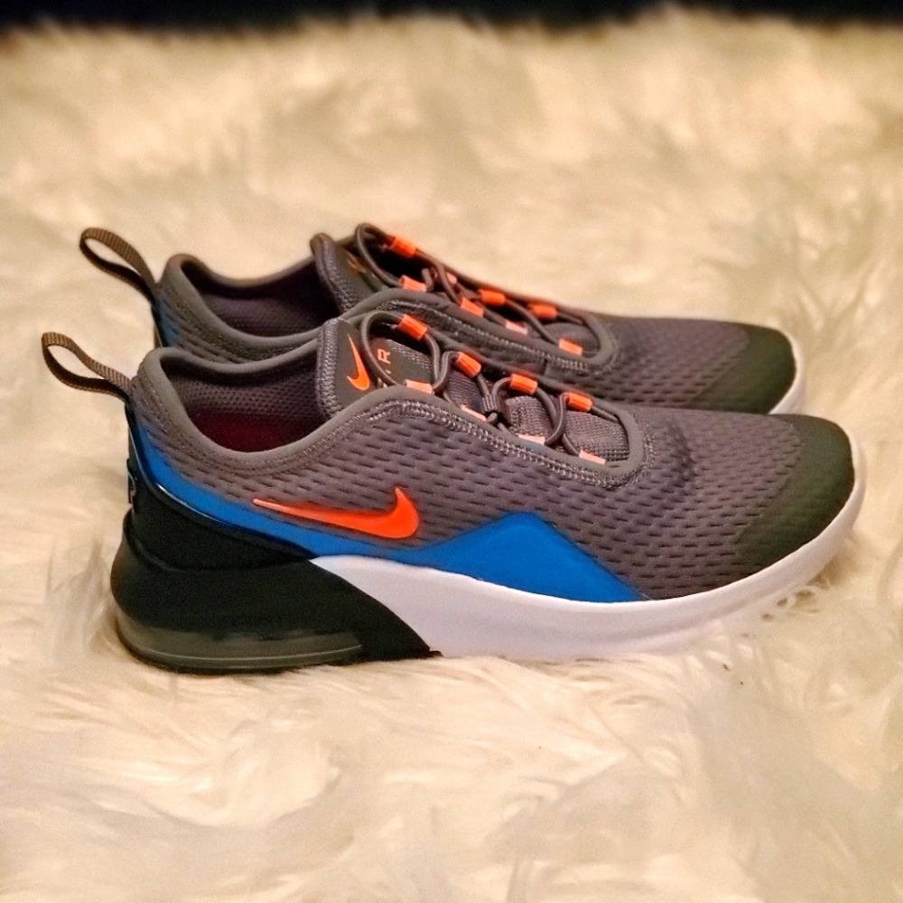 Youth Boys Nike Air Max Motion